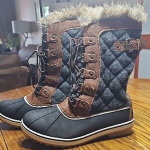 Globalwin Stylish Women's Quilted Winter Boots - Black and Brown Size 11